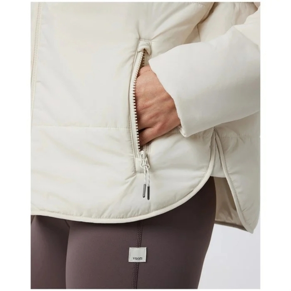 Vuori Women's Off-White Puffer Jacket - Picture 6 of 12